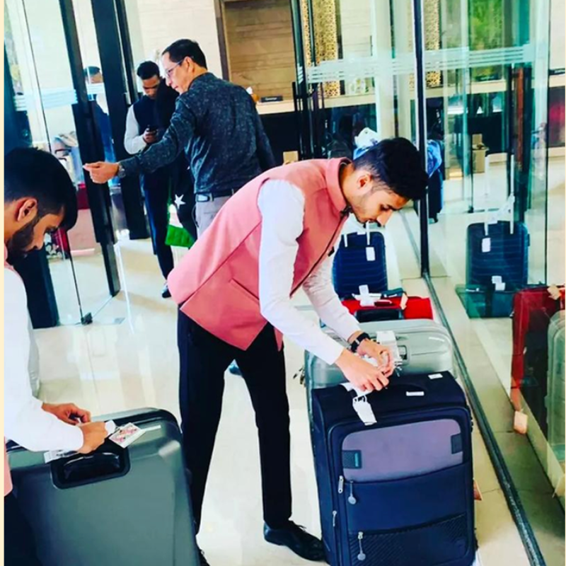 Luggage Tagging